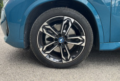 BMW X1 XDRIVE30E(U11) xDrive30e 326ch M Sport / Suivi BMW / Individual Blue Bay Lagoon métalllisé 