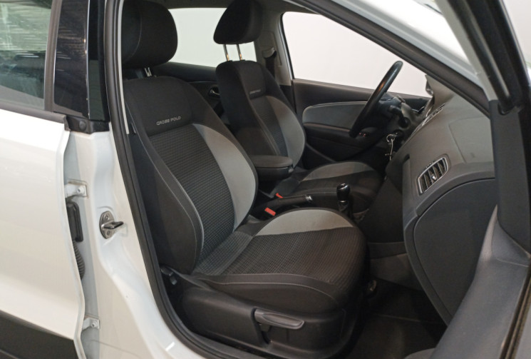 Volkswagen Polo cross 1.2 TSI 90ch Confortline 5p entretien à jour 