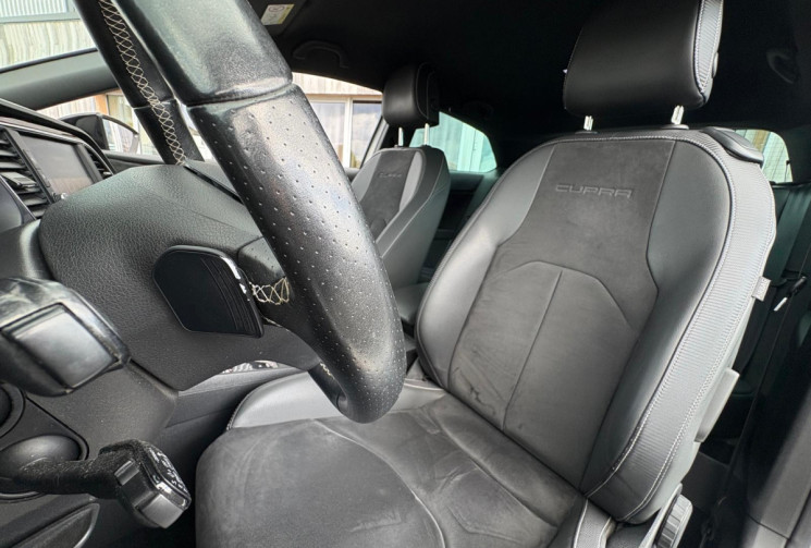SEAT LEON SC  3 PORTES COUPE 2.0 TSI  300 CUPRA / ENTRETIEN EXCLUSIVEMENT SEAT / GARANTIE 12 MOIS 