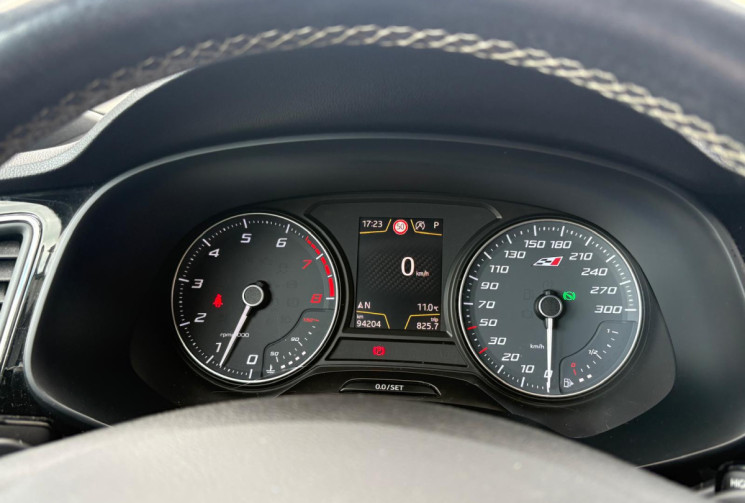 SEAT LEON SC  3 PORTES COUPE 2.0 TSI  300 CUPRA / ENTRETIEN EXCLUSIVEMENT SEAT / GARANTIE 12 MOIS 