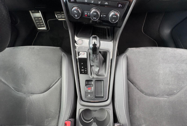 SEAT LEON SC  3 PORTES COUPE 2.0 TSI  300 CUPRA / ENTRETIEN EXCLUSIVEMENT SEAT / GARANTIE 12 MOIS 