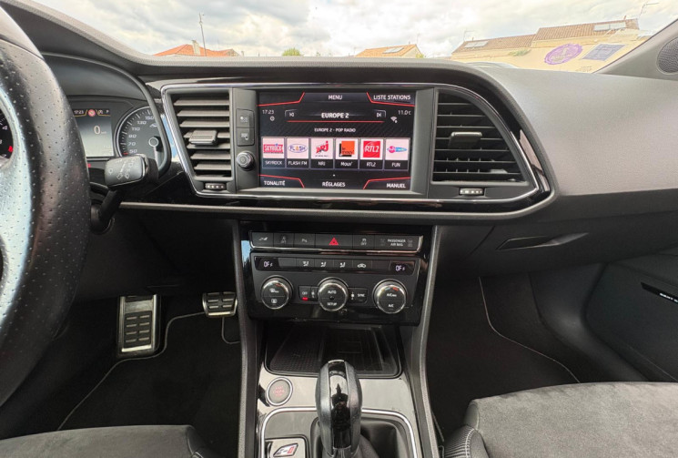 SEAT LEON SC  3 PORTES COUPE 2.0 TSI  300 CUPRA / ENTRETIEN EXCLUSIVEMENT SEAT / GARANTIE 12 MOIS 