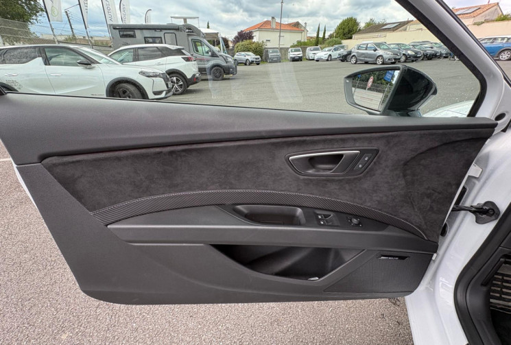 SEAT LEON SC  3 PORTES COUPE 2.0 TSI  300 CUPRA / ENTRETIEN EXCLUSIVEMENT SEAT / GARANTIE 12 MOIS 