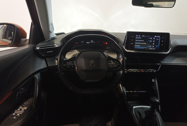 Peugeot 2008 1.2 100 ch finition Active / Courroie de distribution remplacée / Première main