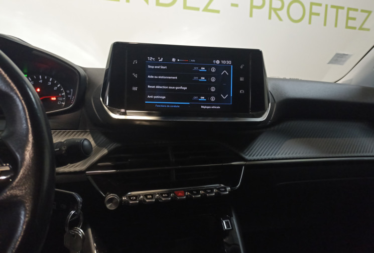 Peugeot 2008 1.2 100 ch finition Active / Courroie de distribution remplacée / Véhicule première mai