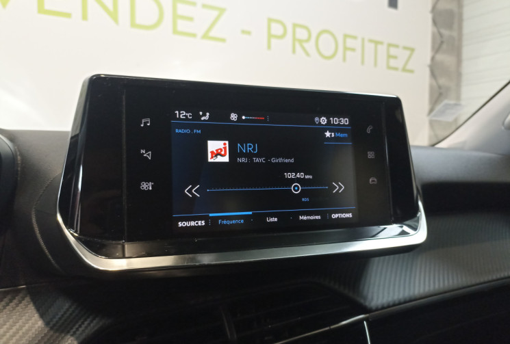 Peugeot 2008 1.2 100 ch finition Active / Courroie de distribution remplacée / Véhicule première mai