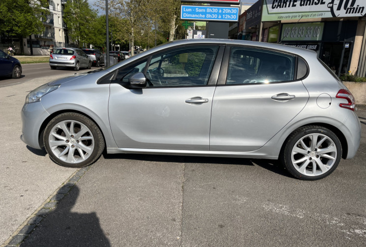 Peugeot 208 1.6 vti 120ch