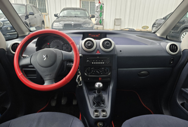 Peugeot 1007 1.4 75 CV