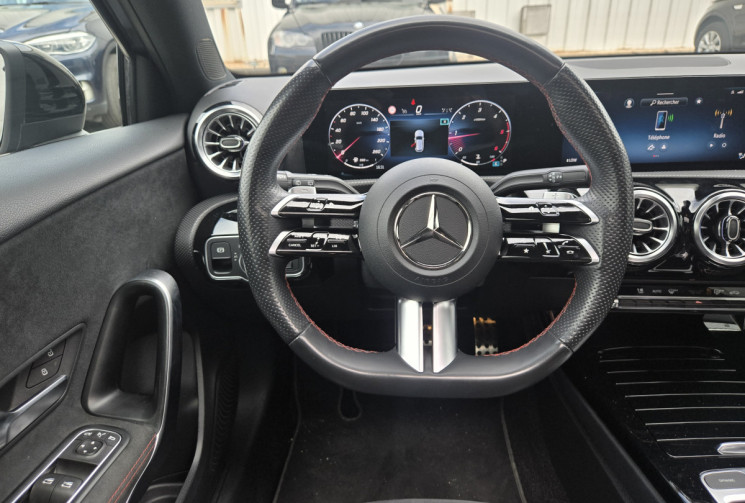 Mercedes Classe A 180 d 116ch AMG Line 8G-DCT * TOIT OUVRANT * GARANTIE MERCEDES * CARPLAY *BVA8**