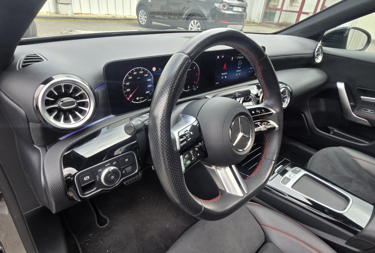 Mercedes Classe A 180d 2.0 116ch AMG Line 8G-DCT *FACELIFT * TOIT OUVRANT * GARANTIE MERCEDES * 