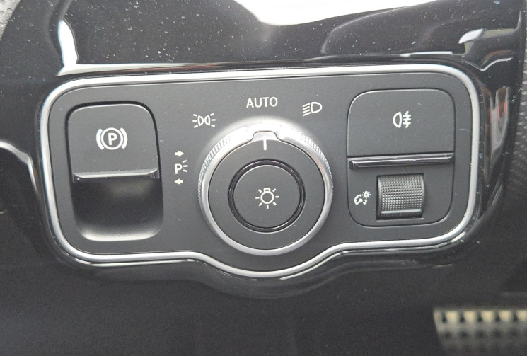 Mercedes Classe A 180 d 116ch AMG Line 8G-DCT