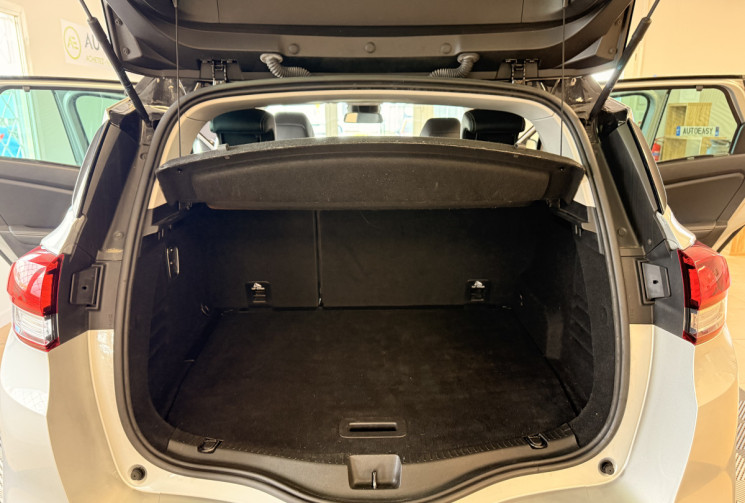 Renault Scénic IV 1.3 TCE 140 INTENS / ENTRETIEN A JOUR 