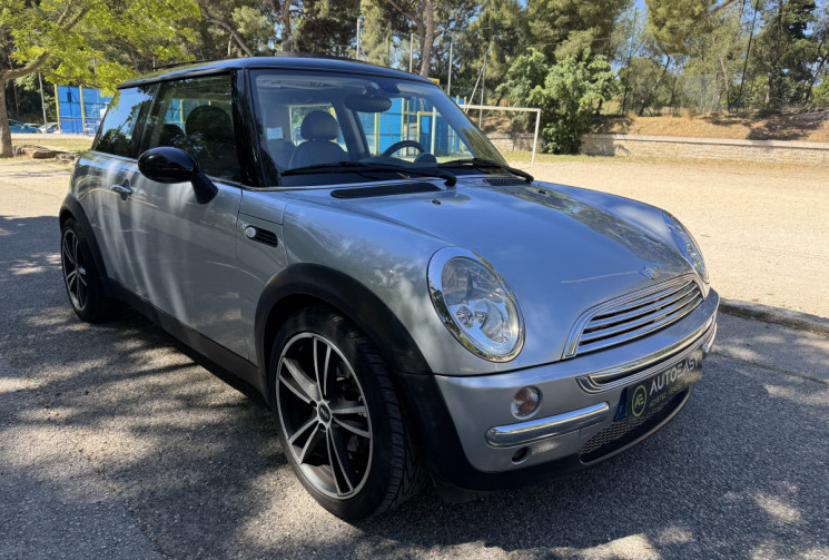 Mini Mini (R50/53) Cooper 1.6 i 16V 115CH FAIBLE KILOMÉTRAGE 