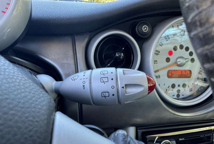 Mini Mini (R50/53) Cooper 1.6 i 16V 115CH FAIBLE KILOMÉTRAGE 