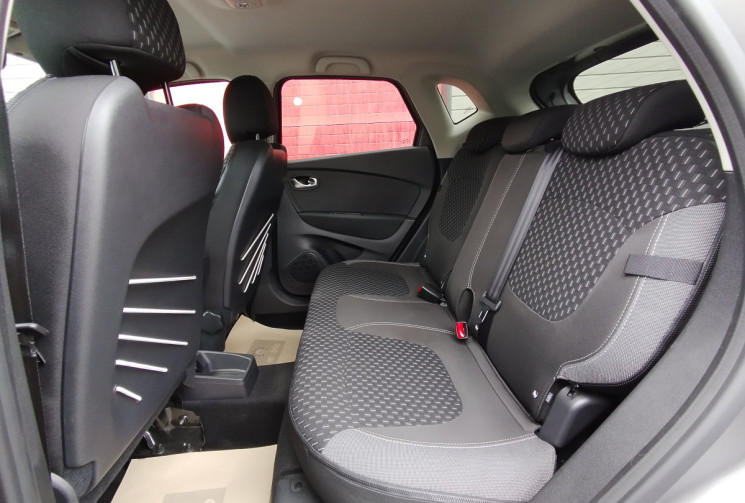 Renault Captur 1.3 TCe 150 FAP EDC Intens / 1° main / 16.000 km