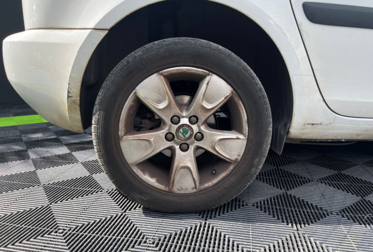 Skoda ROOMSTER  Phase 2 1.2 TSi DSG 105 cv AMBITION