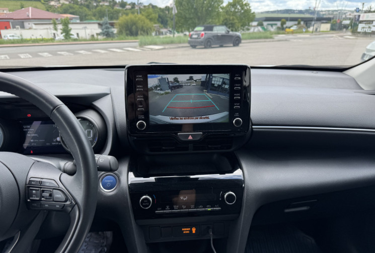 Toyota Yaris Cross 1.5 Hybrid 116ch HEV Dynamic Business Auto