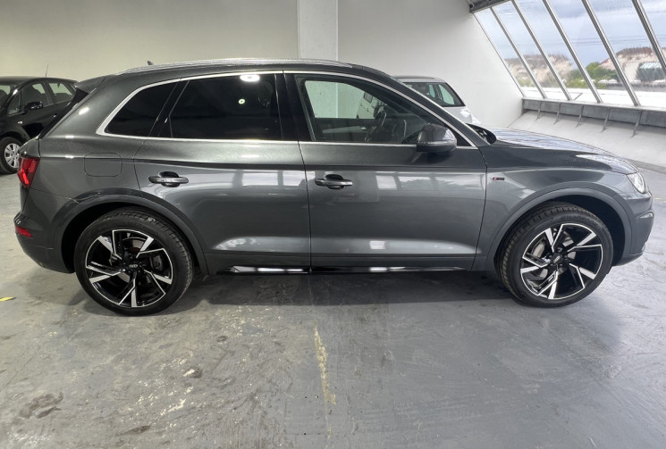 Audi Q5  2.0 TDI 190 / S LINE QUATTRO / VIRTUAL COCKPIT