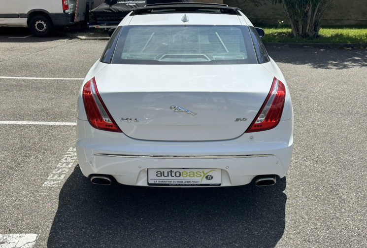 Jaguar XJ 3.0 V6 Luxe Premium / ENTRETIEN OK / DISTRIBUTION OK / VIDANGE BVA OK