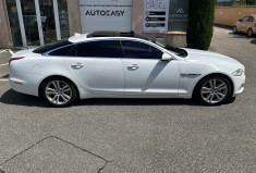 Jaguar XJ 3.0 V6 Luxe Premium / ENTRETIEN OK / DISTRIBUTION OK / VIDANGE BVA OK