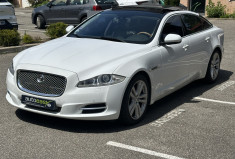 Jaguar XJ 3.0 V6 Luxe Premium / ENTRETIEN OK / DISTRIBUTION OK / VIDANGE BVA OK