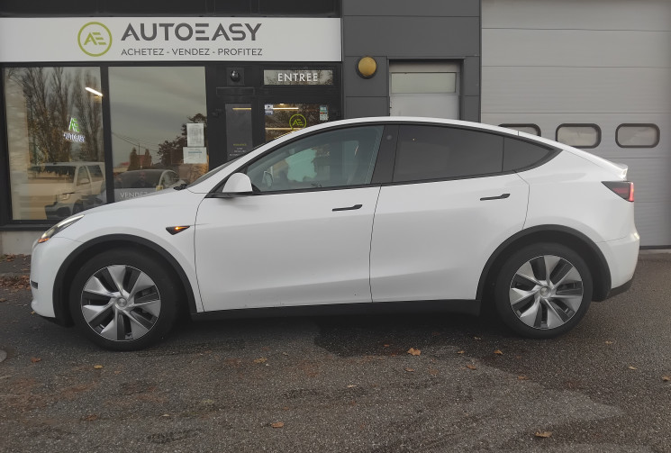 Tesla Model Y STANDARD RWD - Première Main 