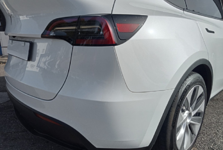 Tesla Model Y STANDARD RWD - Première Main 