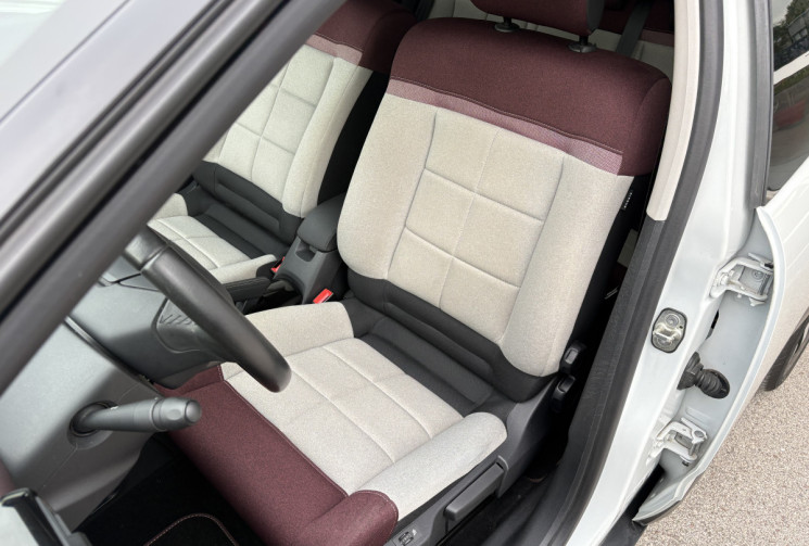 Citroën C4 CACTUS 1.2 puretech 110 cv BVA 1 ere main (entretien citroen)