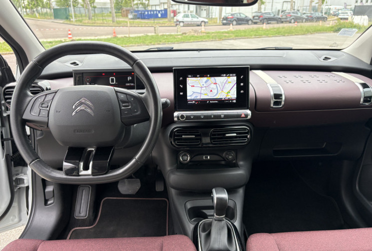 Citroën C4 CACTUS 1.2 puretech 110 cv BVA 1 ere main (entretien citroen)