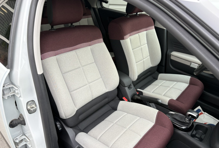 Citroën C4 CACTUS 1.2 puretech 110 cv BVA 1 ere main (entretien citroen)