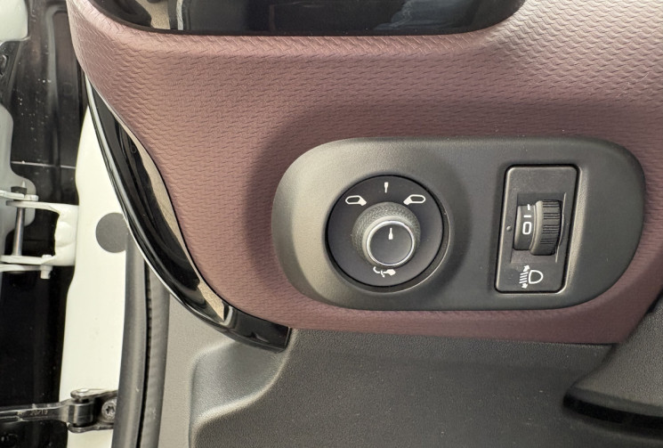 Citroën C4 CACTUS 1.2 puretech 110 cv BVA 1 ere main (entretien citroen)