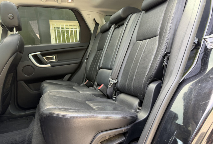 Land-Rover DISCOVERY SPORT 2.0 TD4 180 HSE 4X4 7 PLACES * FULL ENTRETIEN * CT OK * GARANTIE 6 MOIS