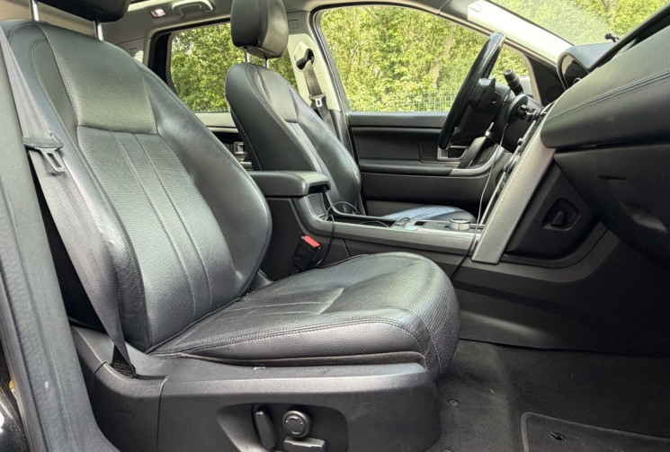 Land-Rover DISCOVERY SPORT 2.0 TD4 180 HSE 4X4 7 PLACES * FULL ENTRETIEN * CT OK * GARANTIE 6 MOIS