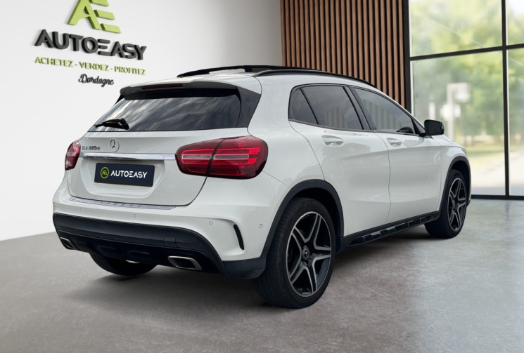 Mercedes GLA 220D 177ch PACK AMG 7G-TRONIC