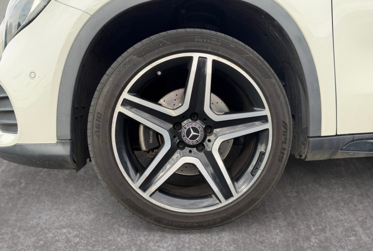 Mercedes GLA 220D 177ch PACK AMG 7G-TRONIC