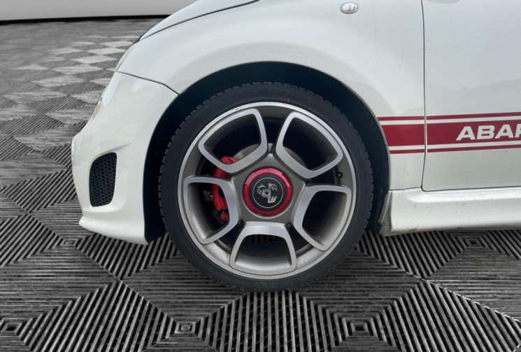 FIAT 500 ABARTH / 1.4 / 135 CH / T-JET