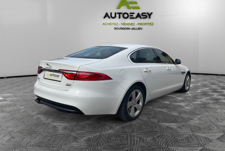Jaguar XF 2.0 / 180 CH / PRESTIGE 4x4