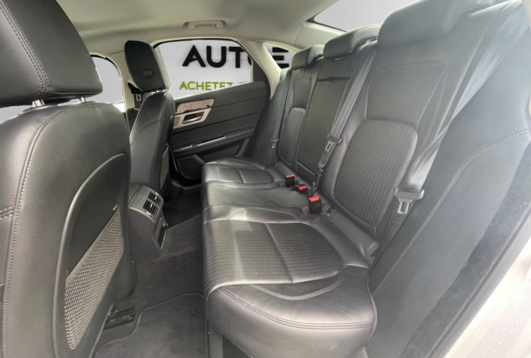 Jaguar XF 2.0 / 180 CH / PRESTIGE 4x4