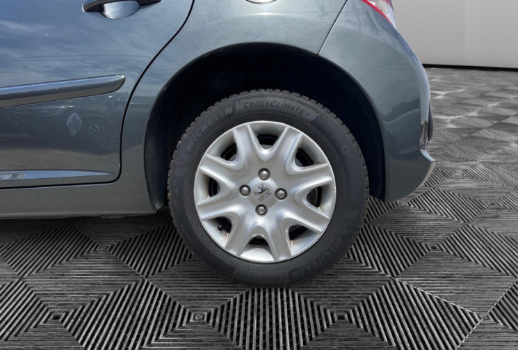 Peugeot 207+ 1.4 / 75 CH / CLIM / DISTRIBUTION FAITE A 65000KM 