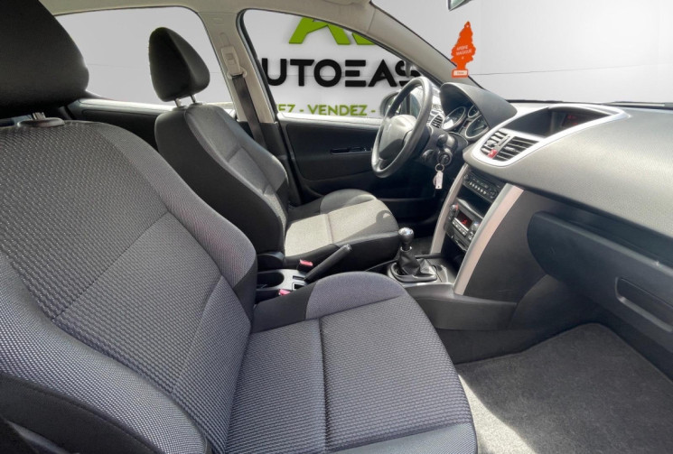 Peugeot 207+ 1.4 / 75 CH / CLIM / DISTRIBUTION FAITE A 65000KM 