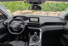 Peugeot 3008 1.2 130CV ALLURE / 1° main / entretien peugeot