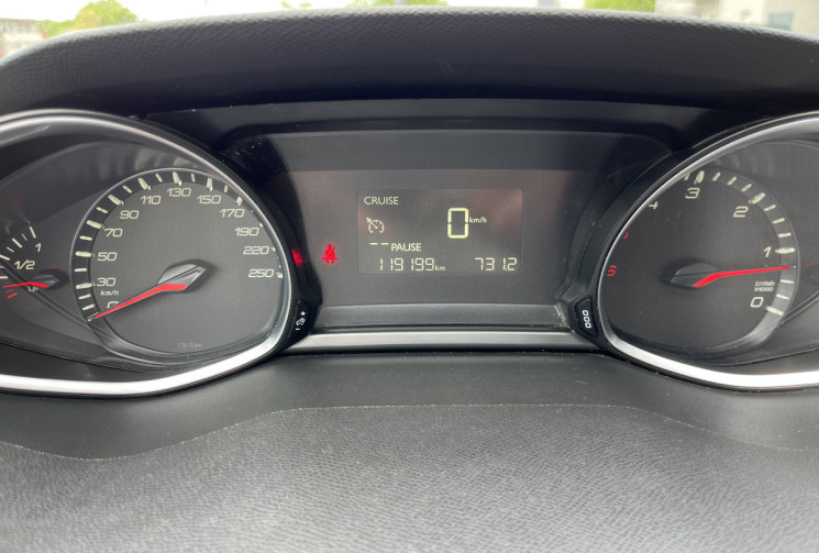 Peugeot 308 1.6 BLUE HDI 