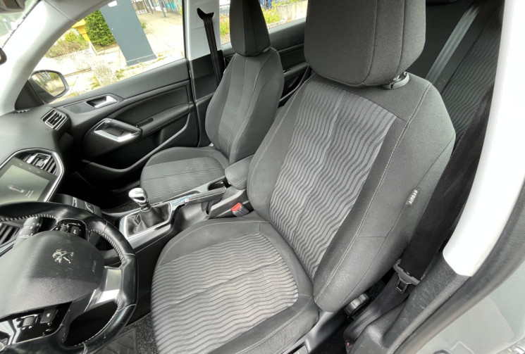 Peugeot 308 1.6 BLUE HDI 