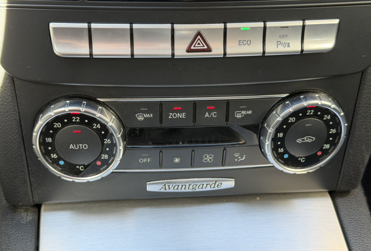 Mercedes Classe C (W204) 180 CDI AVANTGARDE 7G-TRONIC * ENTRETIEN ET CT OK * GARANTIE 6 MOIS