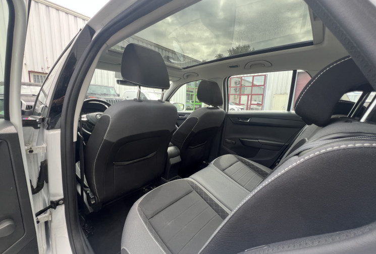 Skoda Fabia III Combi 1.0 TSI 95cv * Toit Panoramique * 1 ère Main * Entretien Complet SKODA 