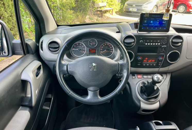 Peugeot PARTNER TEPEE Outdoor 1.6 HDI 92cv / 1ere main / Distribution et embrayage changés /155000km