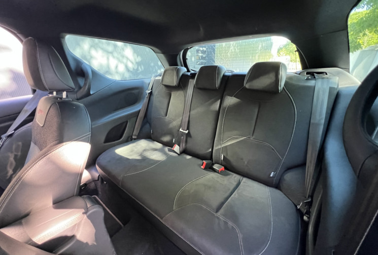DS DS 3 1.2 110 EAT6 Performance Line / Distribution OK / Caméra / Carplay / LED