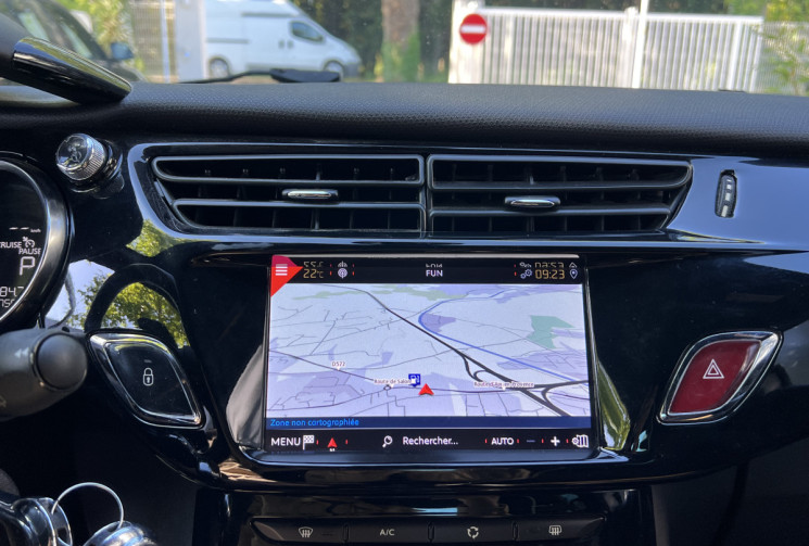 DS DS 3 1.2 110 EAT6 Performance Line / Distribution OK / Caméra / Carplay / LED