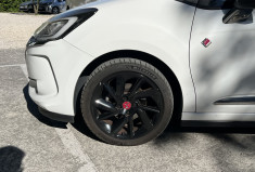 DS DS 3 1.2 110 EAT6 Performance Line / Distribution OK / Caméra / Carplay / LED