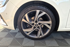 Renault Megane IV PHASE 2 HATCHBACK 1.5 BLUE DCI 115 / RS LINE 